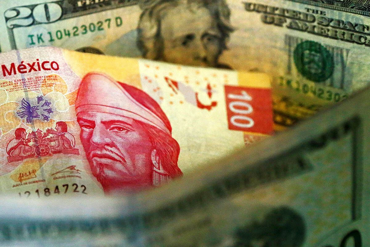 Precio del dólar alcanza nuevo máximo frente al peso mexicano
